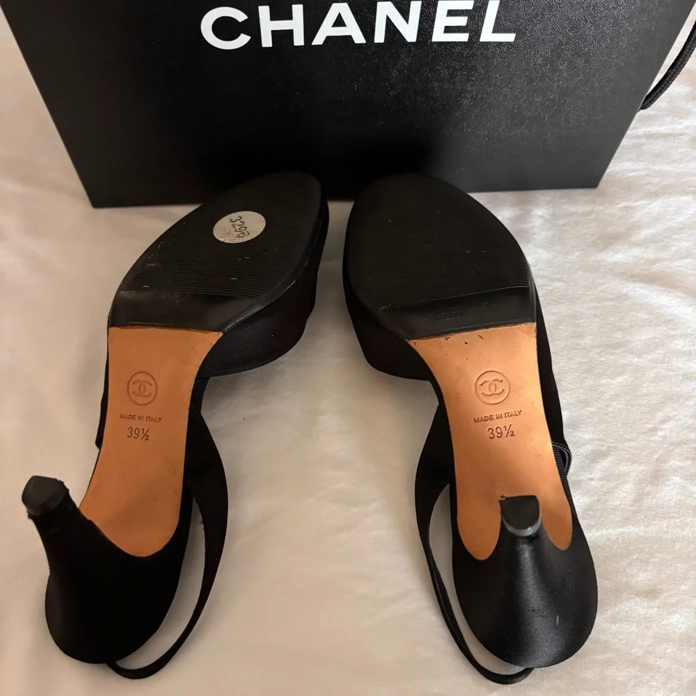 CHANEL Black Satin Black Bows & Crystal CC Jewel Slingback Sz 39 1/2 (8.5/9) EUC